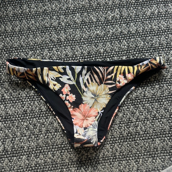 Rip Curl Other - Ripcurl Floral Bikini Bottoms in Black with Pink & Yellow Blooms